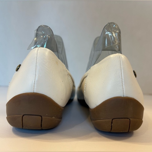 Life Stride Soft Systems white slide-on loafers size 7.5 M - Picture 7 of 10